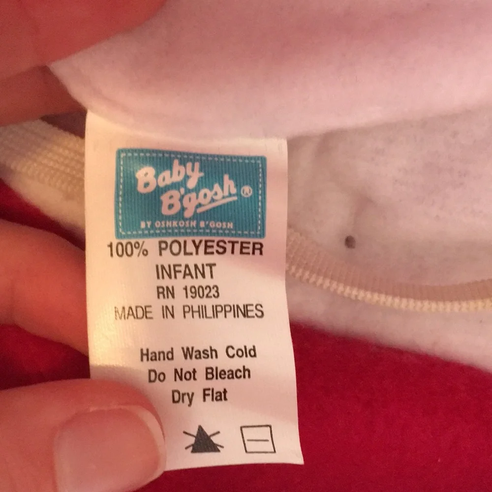 NWT Oshkosh fleece hat